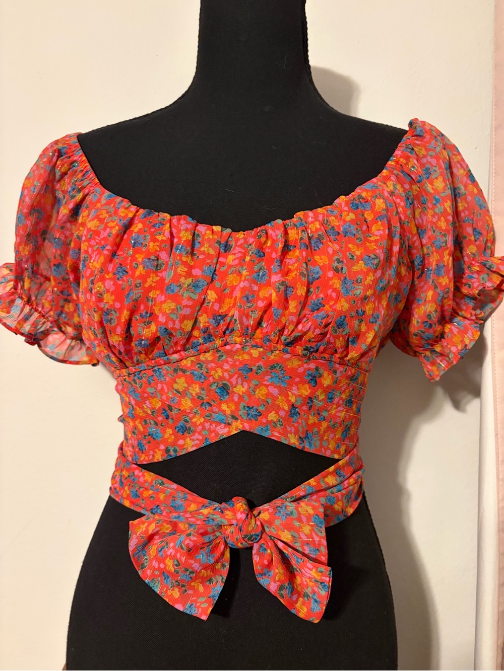 Red Floral Puff-Sleeve Wrap Crop Top with Tie Waist